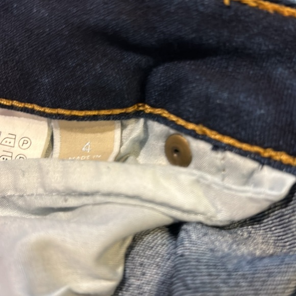 Michael Kors women’s short bundle - Picture 8 of 9